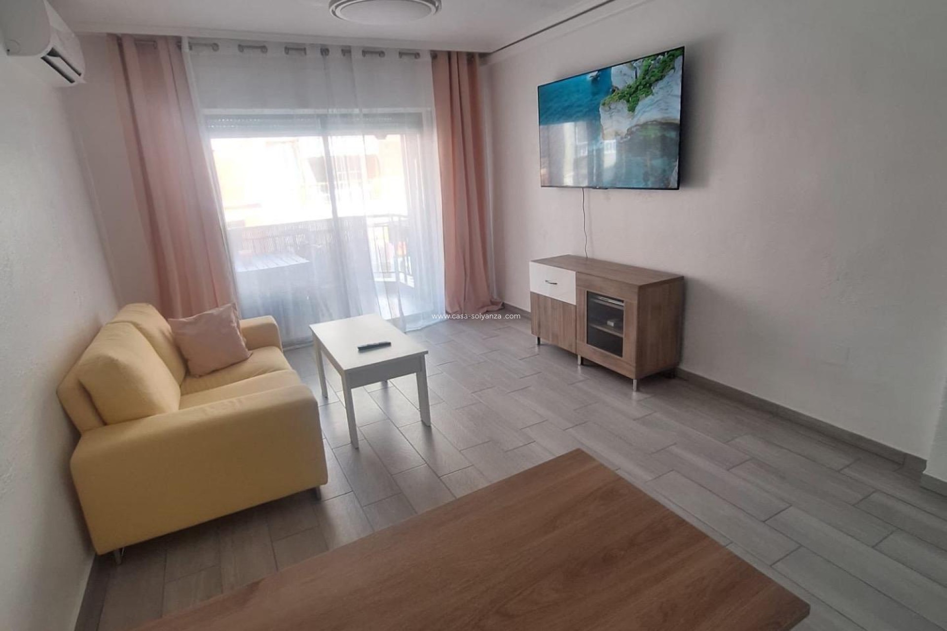 Resale - Apartment / flat - Torrevieja - Playa del Cura