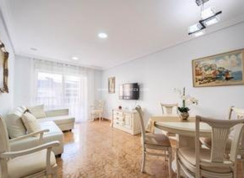 Resale - Apartment / flat - Torrevieja - Playa del Cura