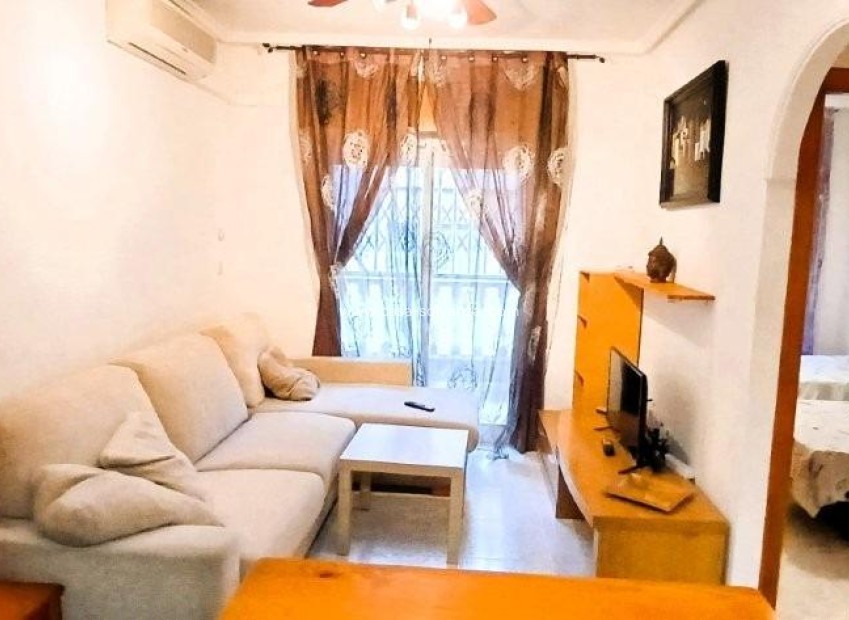 Resale - Apartment / flat - Torrevieja - Playa del Cura