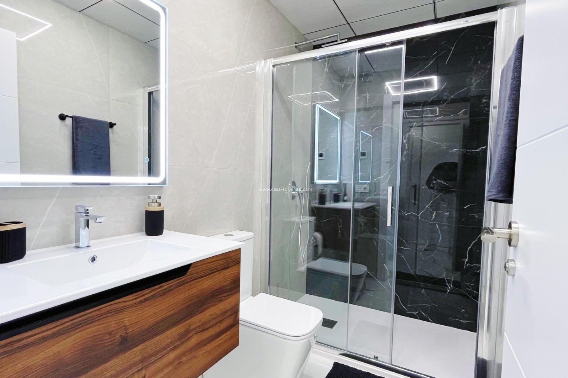 Resale - Apartment / flat - Torrevieja - Playa del Cura