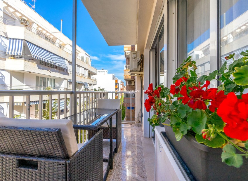 Resale - Apartment / flat - Torrevieja - Playa del Cura