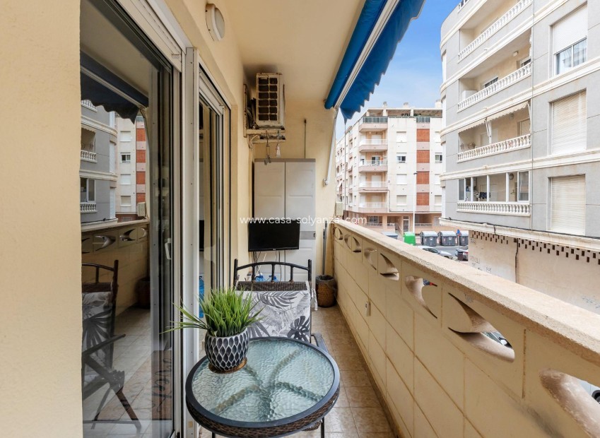Resale - Apartment / flat - Torrevieja - Playa del Cura