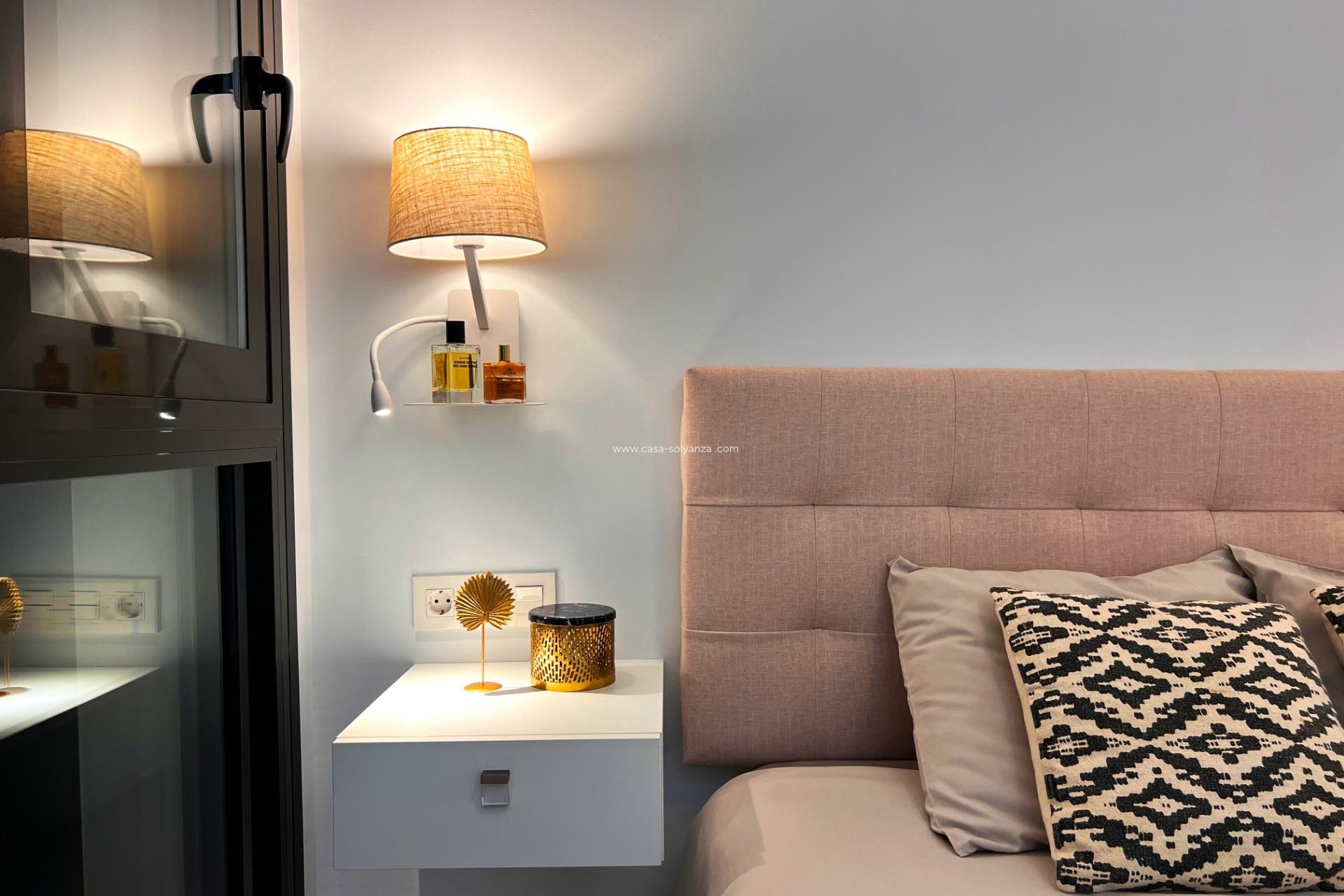 Resale - Apartment / flat - Torrevieja - Playa del Cura