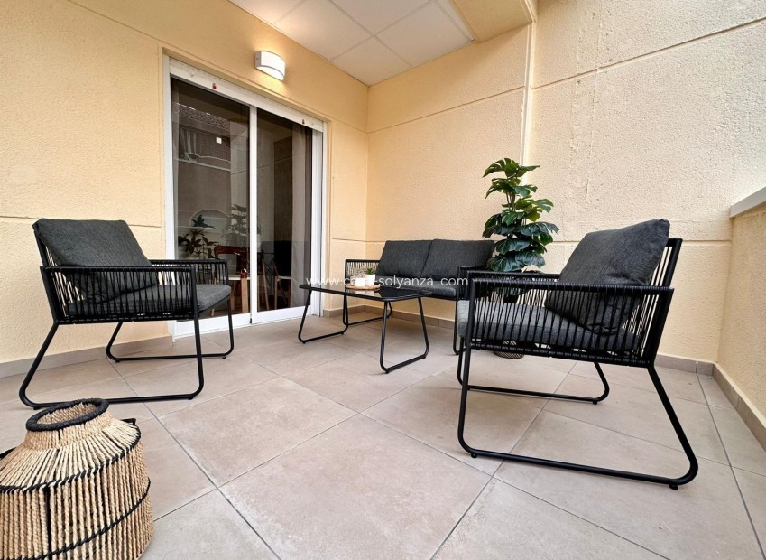 Resale - Apartment / flat - Torrevieja - Playa del Cura