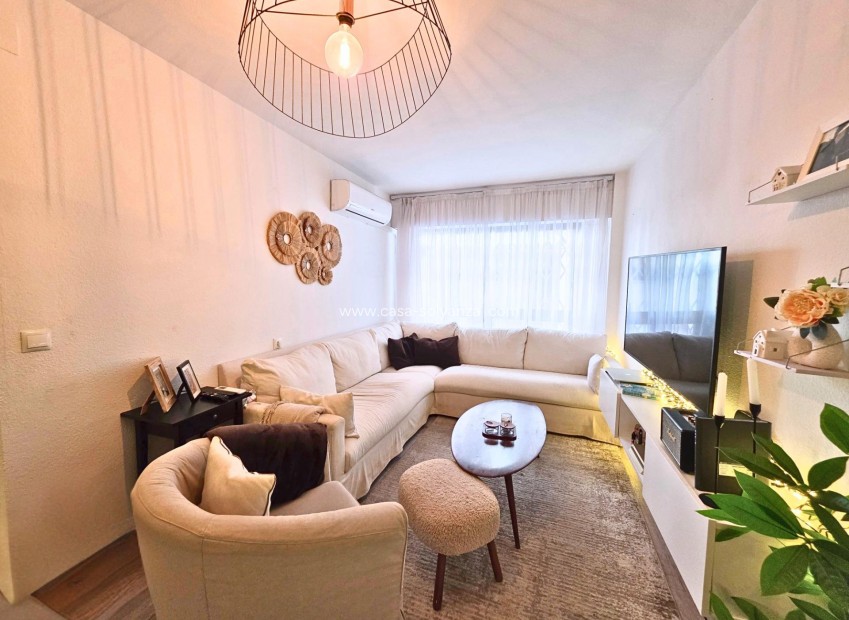 Resale - Apartment / flat - Torrevieja - Playa del Cura