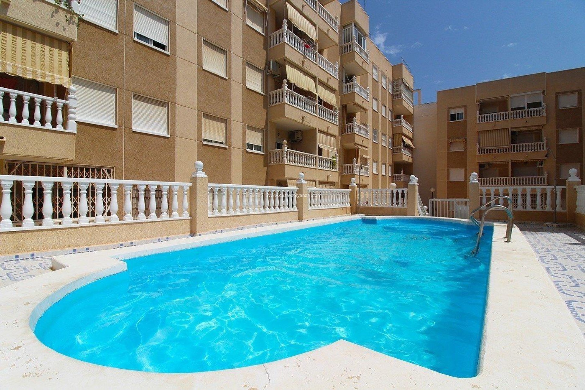 Resale - Apartment / flat - Torrevieja - Playa del Cura