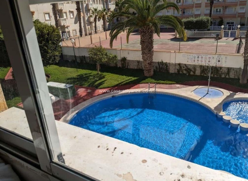 Resale - Apartment / flat - Torrevieja - Playa del Cura