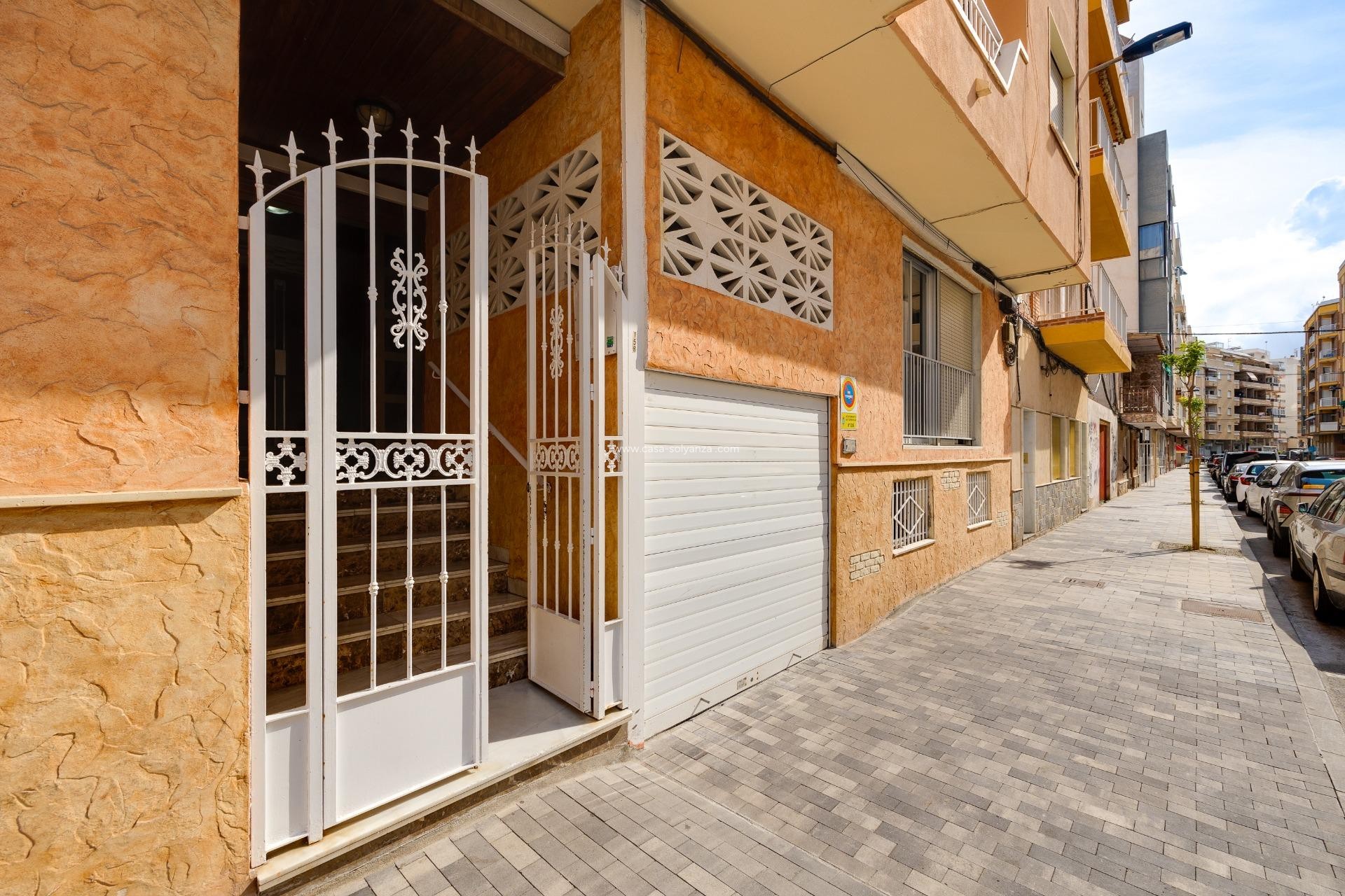 Resale - Apartment / flat - Torrevieja - Playa del Cura