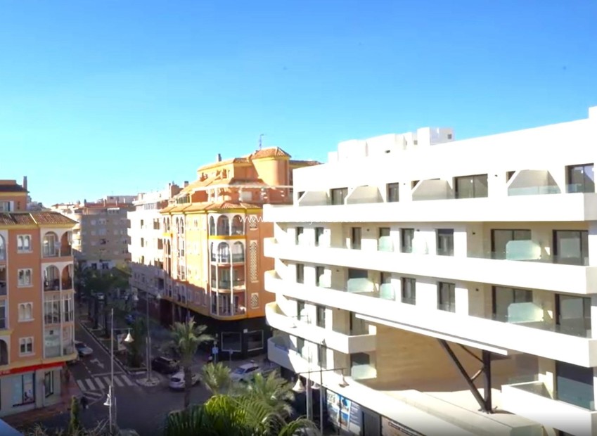 Resale - Apartment / flat - Torrevieja - Playa del Cura