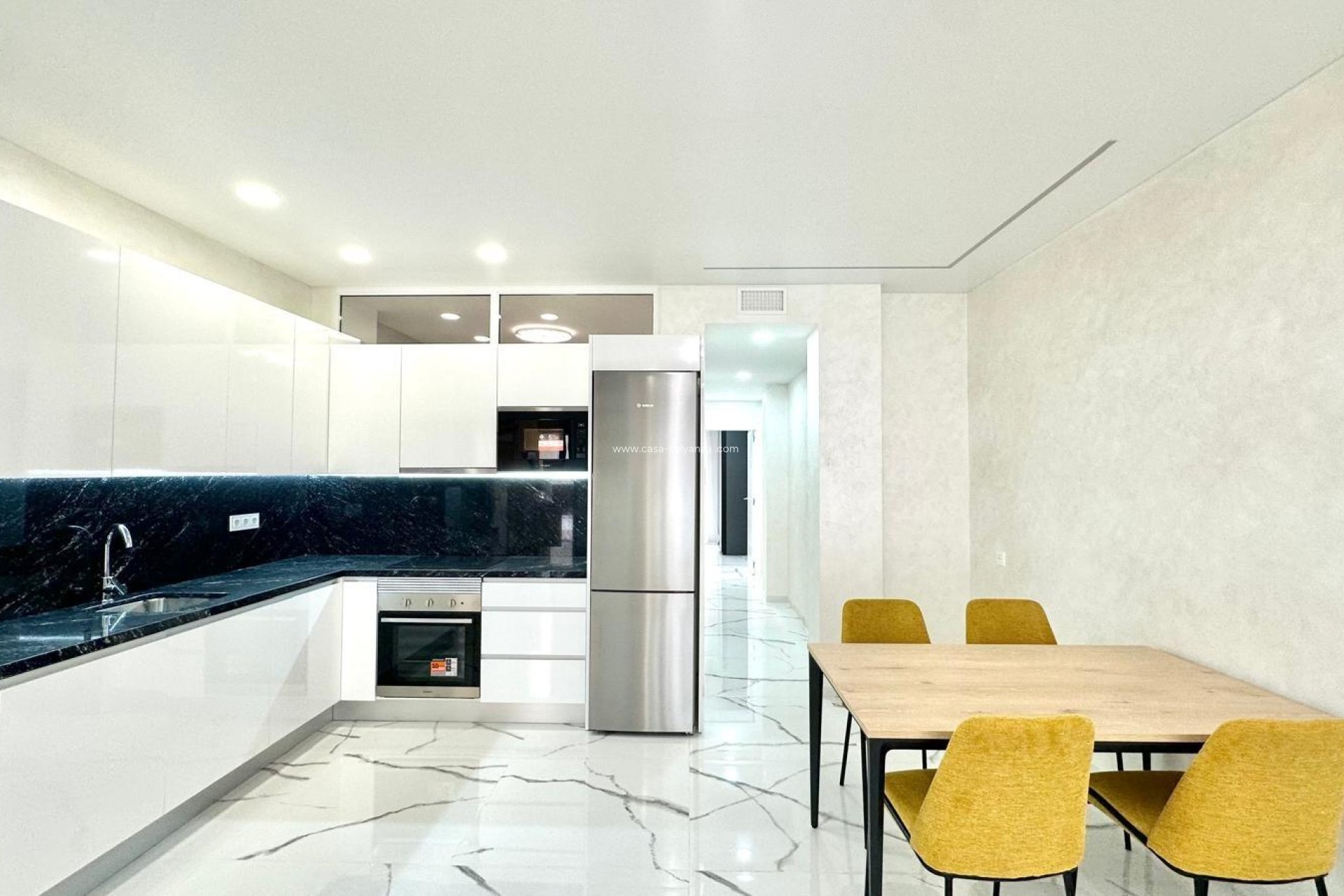 Resale - Apartment / flat - Torrevieja - Playa del Cura