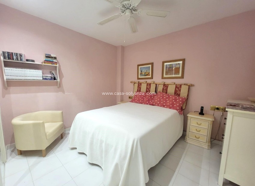 Resale - Apartment / flat - Torrevieja - Playa del Cura