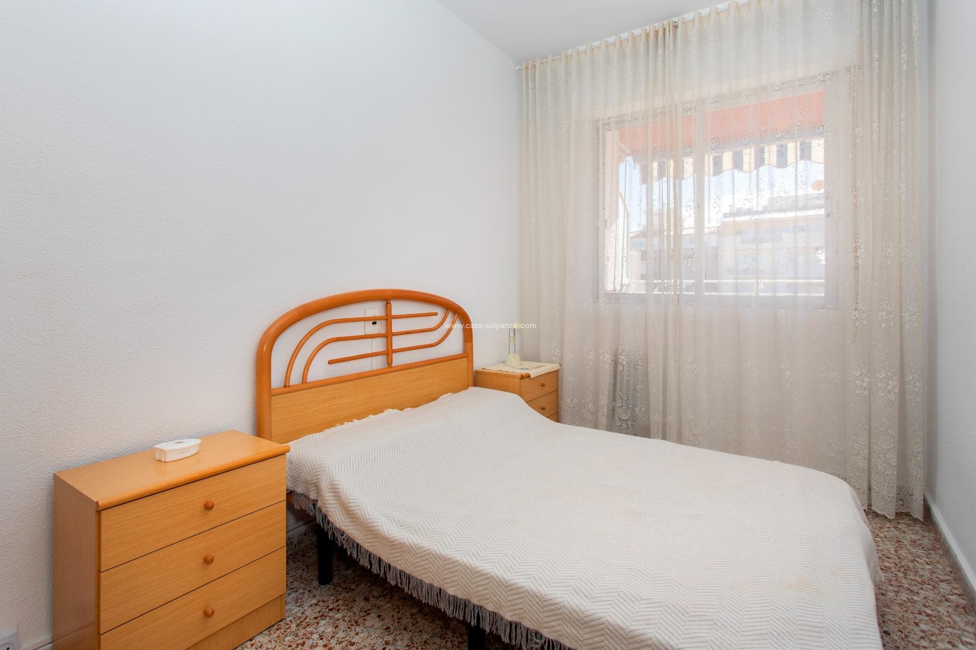 Resale - Apartment / flat - Torrevieja - Playa del Cura