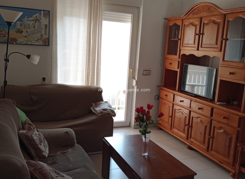 Resale - Apartment / flat - Torrevieja - Playa del Cura