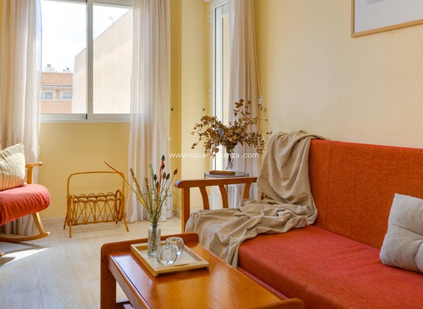 Resale - Apartment / flat - Torrevieja - Playa del Cura