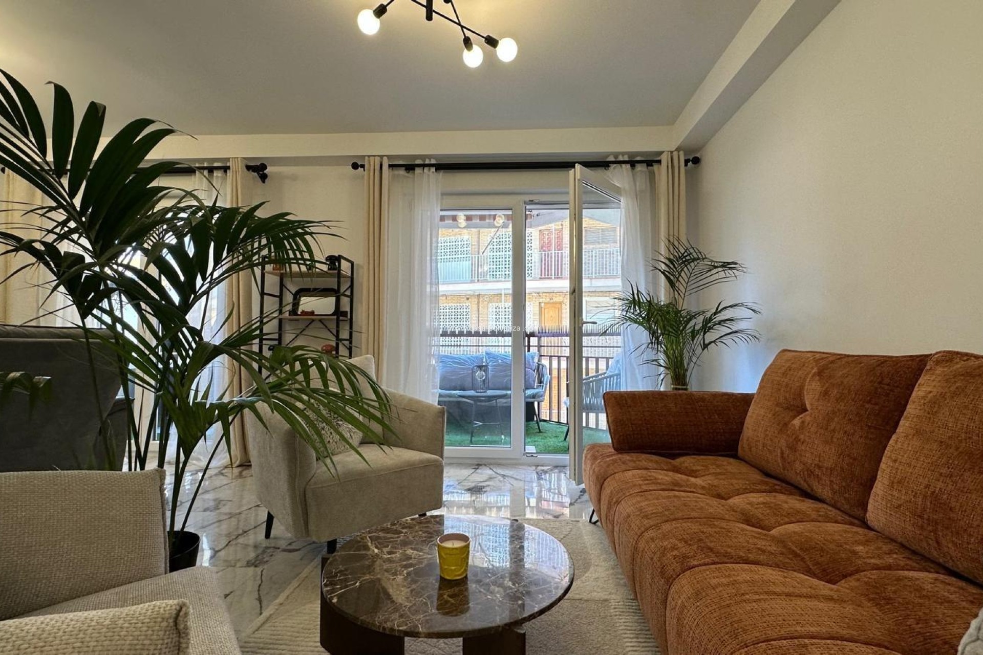 Resale - Apartment / flat - Torrevieja - Playa del Cura