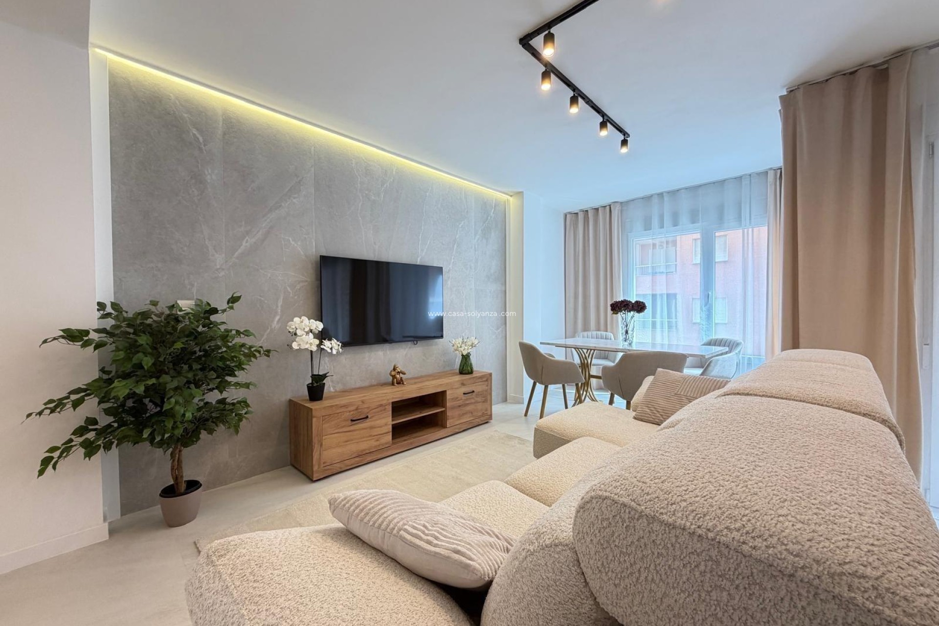 Resale - Apartment / flat - Torrevieja - Playa del Cura