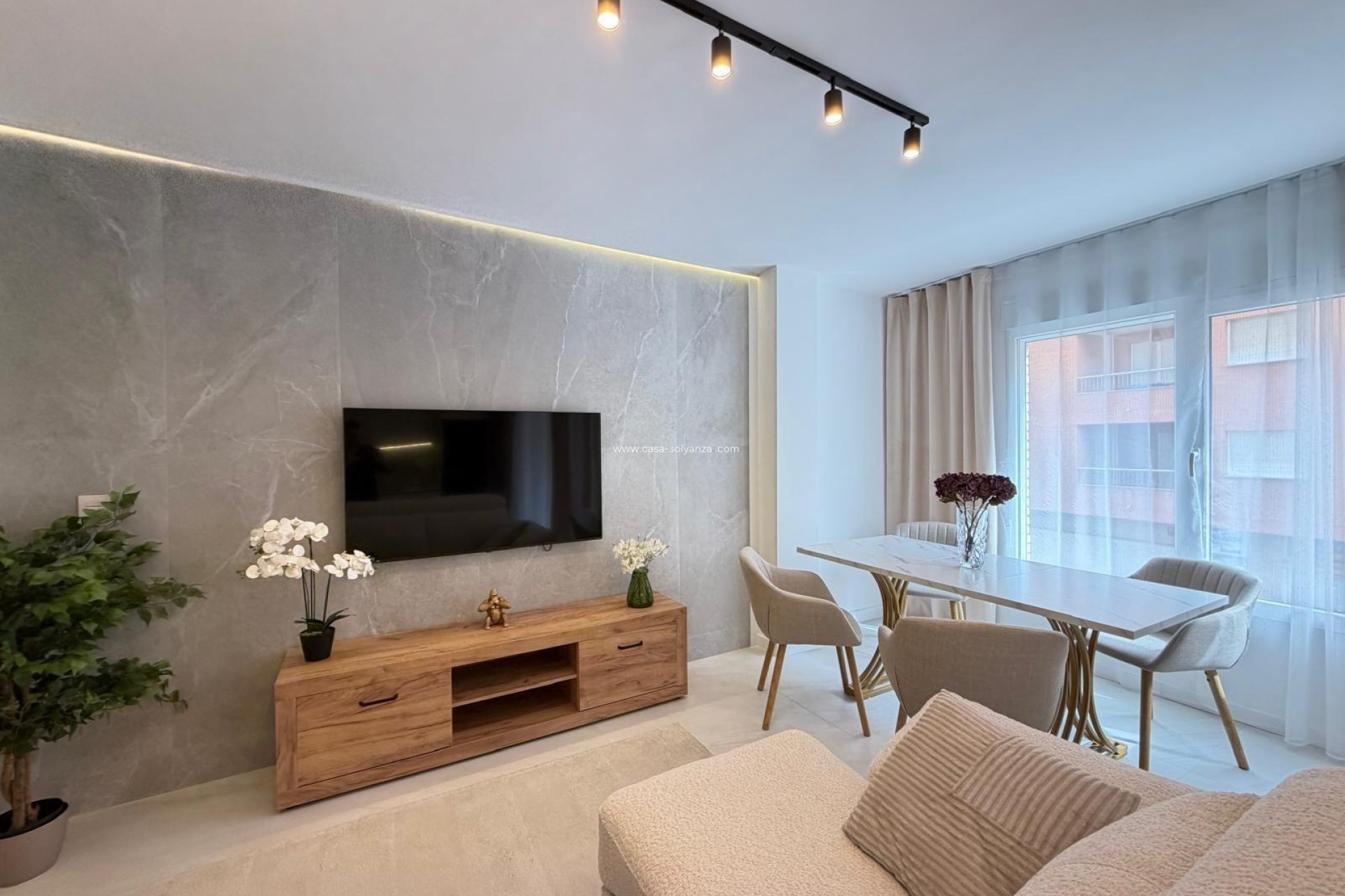 Resale - Apartment / flat - Torrevieja - Playa del Cura