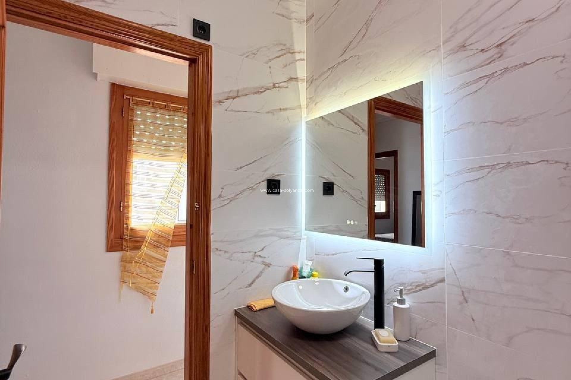 Resale - Apartment / flat - Torrevieja - Playa del Cura