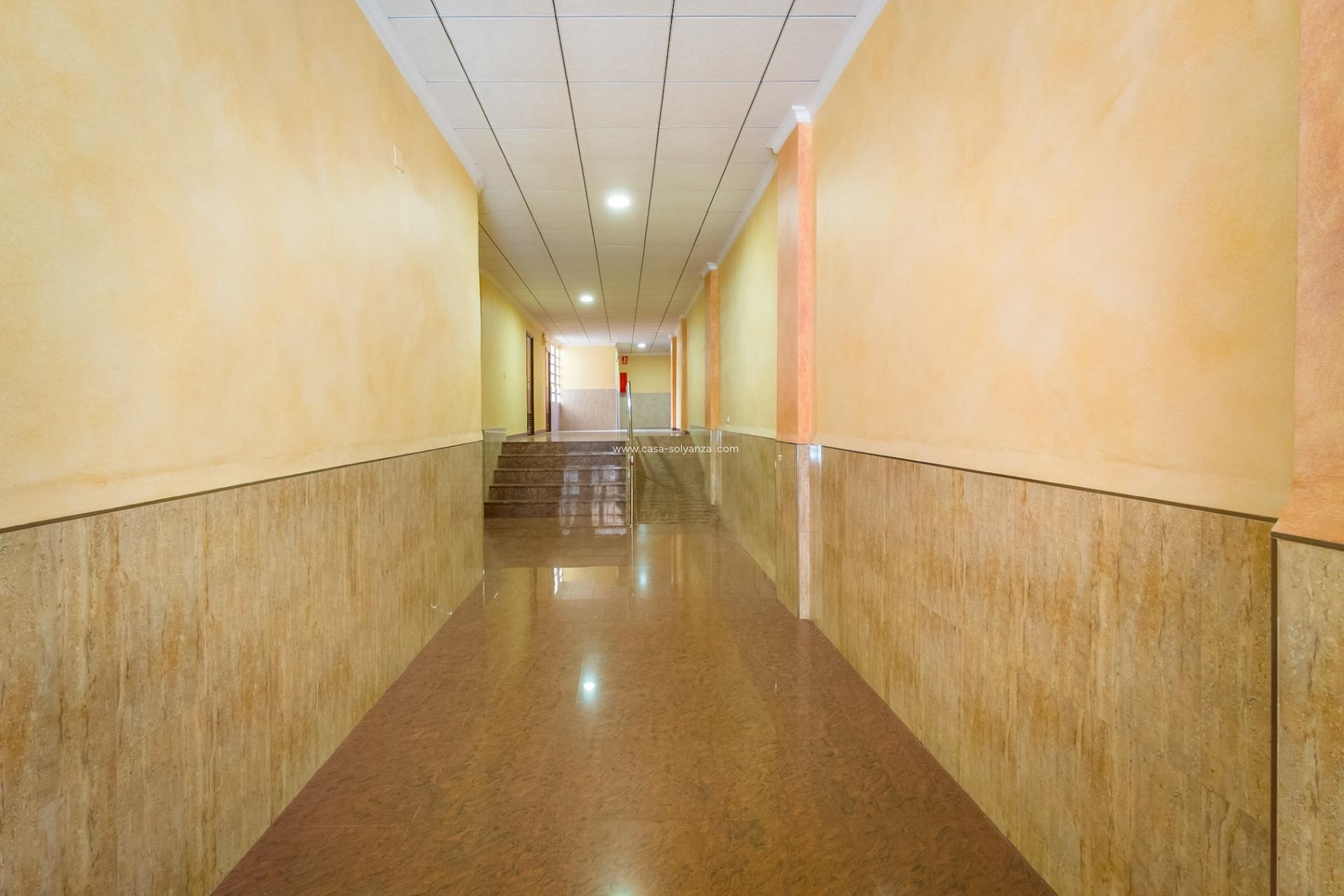 Resale - Apartment / flat - Torrevieja - Playa del Cura