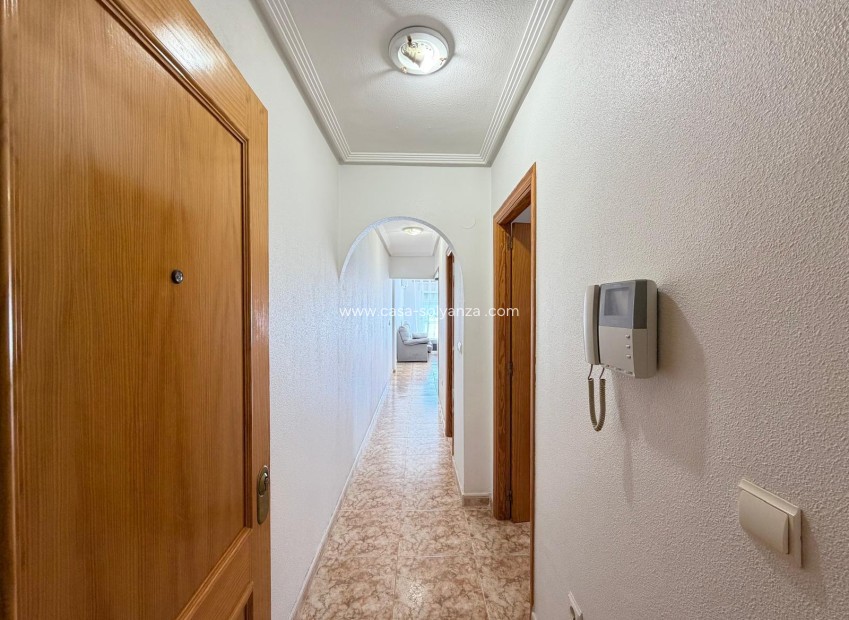 Resale - Apartment / flat - Torrevieja - Playa del Cura