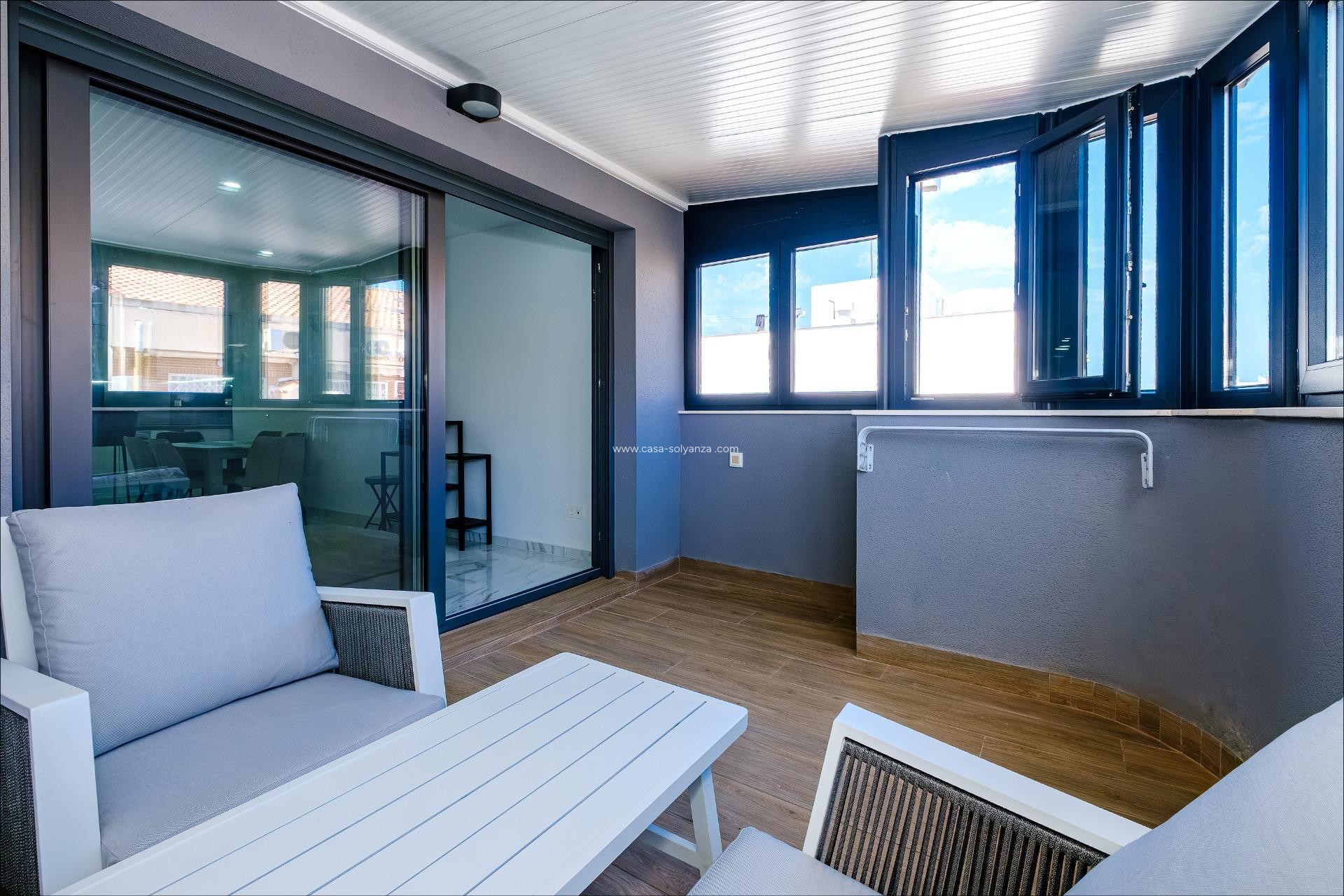 Resale - Apartment / flat - Torrevieja - Playa del Cura