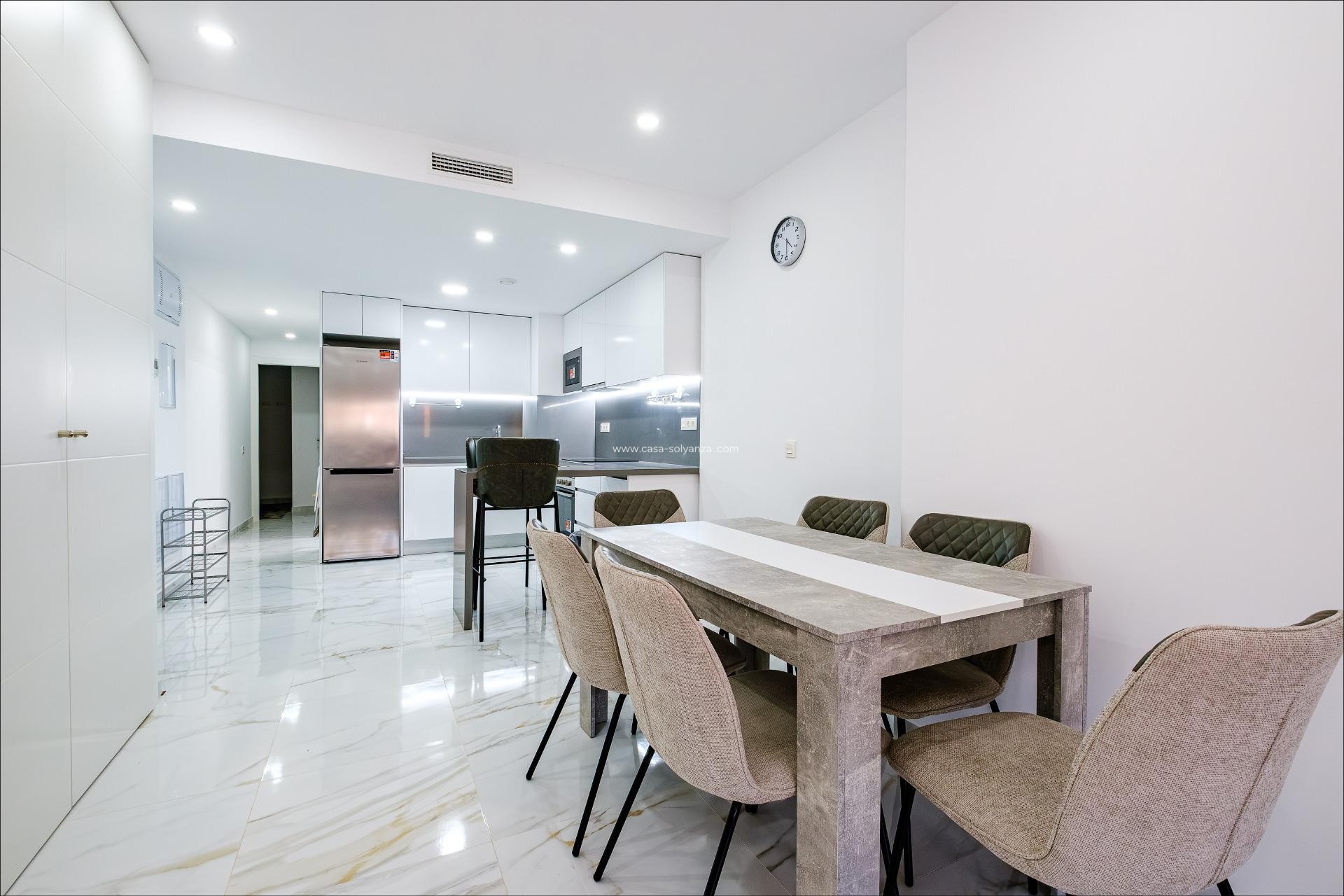 Resale - Apartment / flat - Torrevieja - Playa del Cura