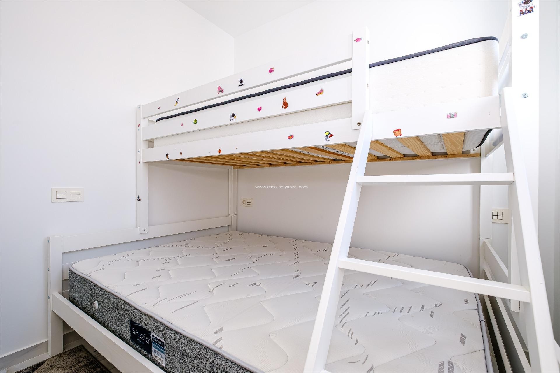 Resale - Apartment / flat - Torrevieja - Playa del Cura