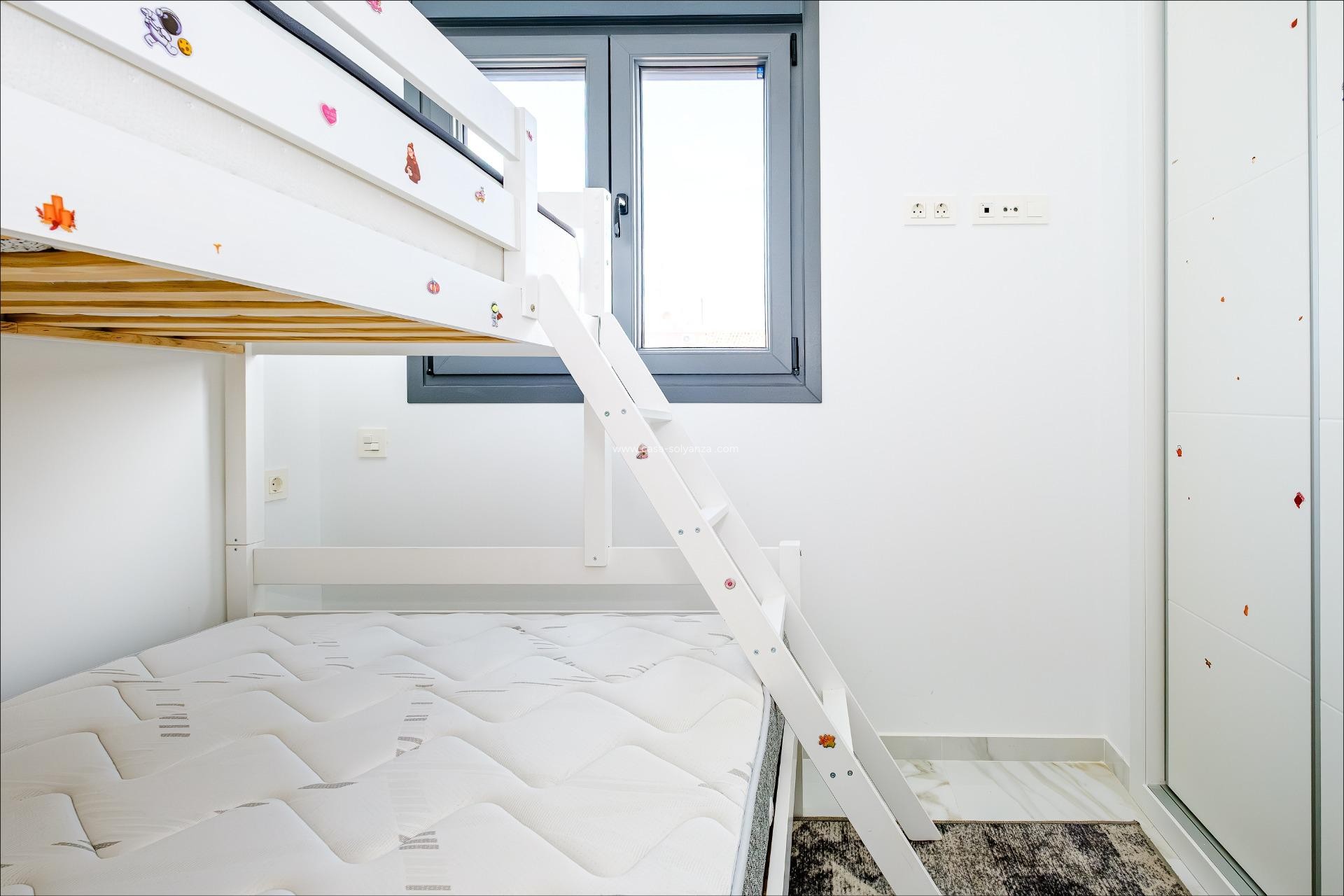 Resale - Apartment / flat - Torrevieja - Playa del Cura