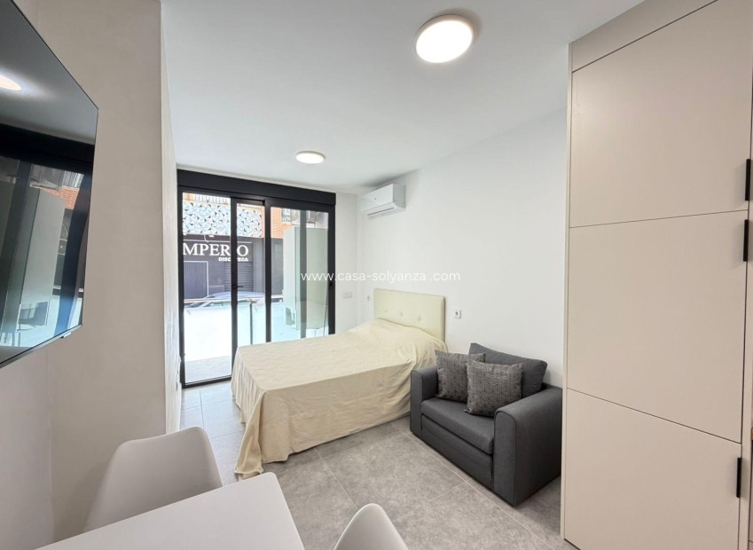 Resale - Apartment / flat - Torrevieja - Playa del Cura