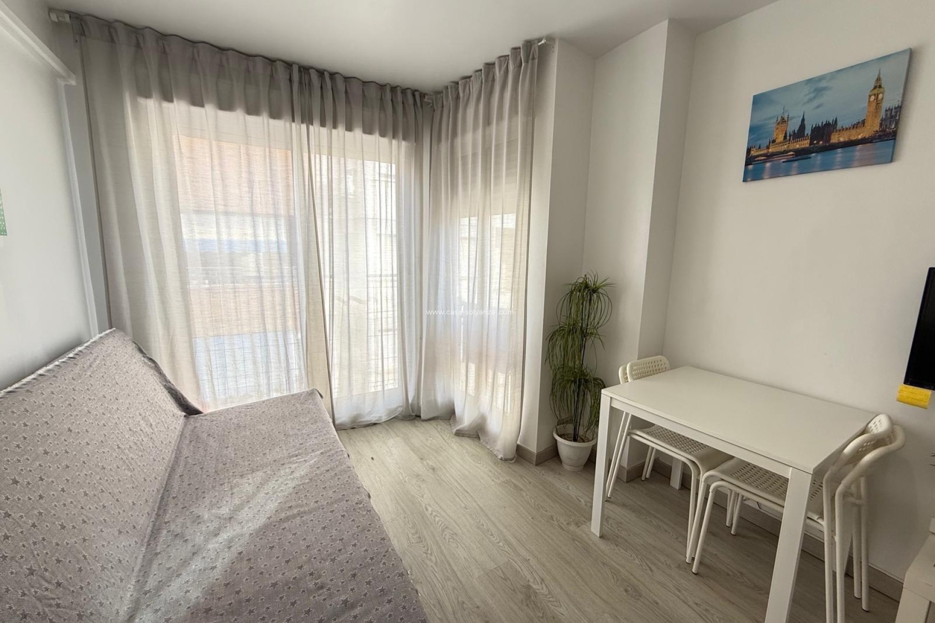 Resale - Apartment / flat - Torrevieja - Playa del Cura