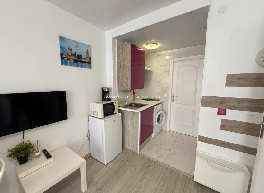 Resale - Apartment / flat - Torrevieja - Playa del Cura