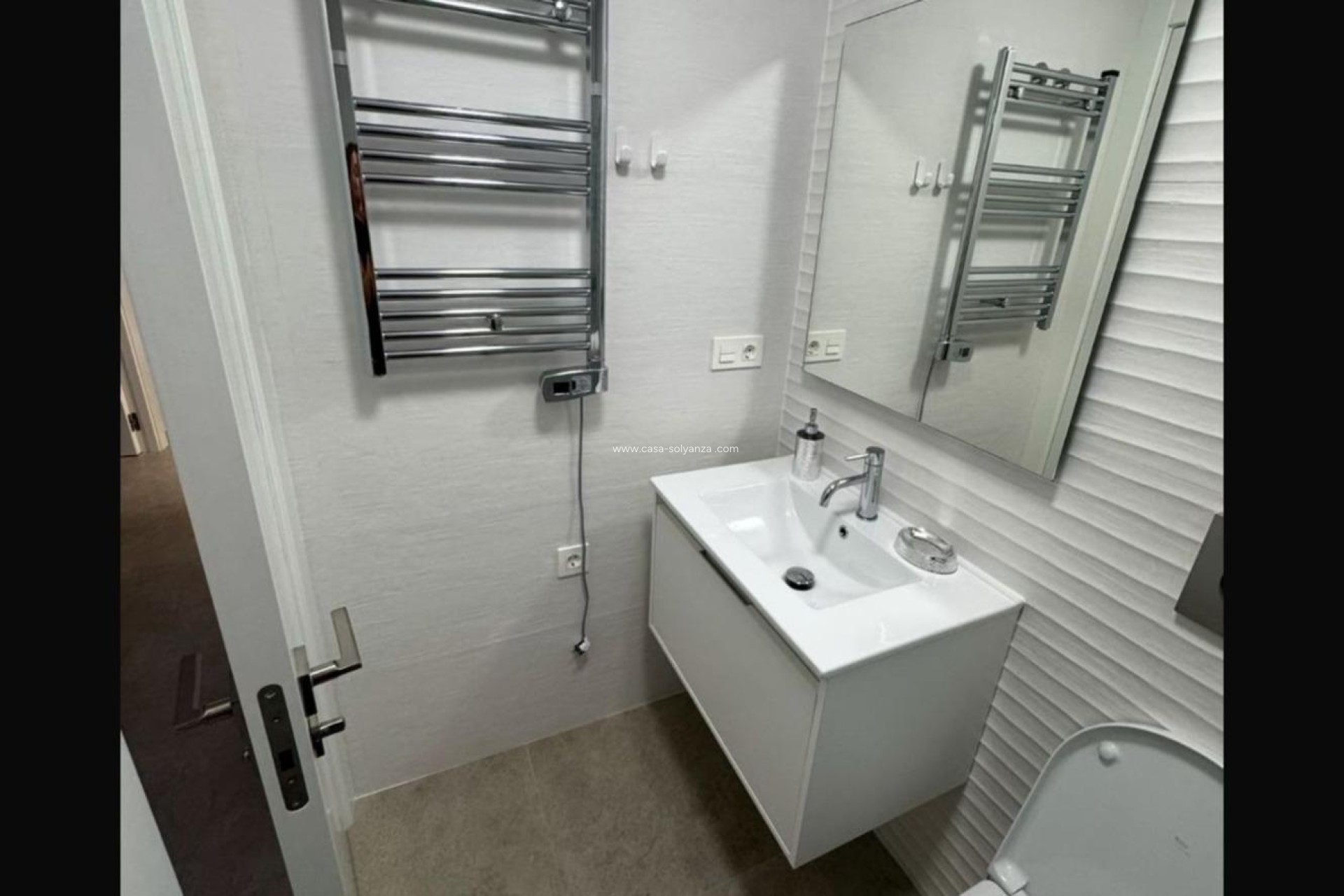 Resale - Apartment / flat - Torrevieja - Playa del Cura