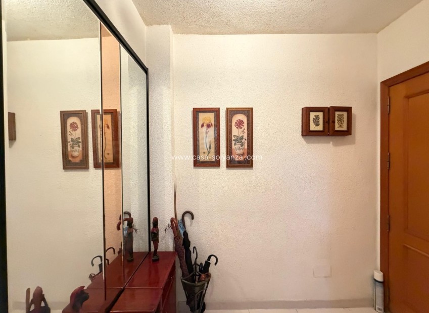 Resale - Apartment / flat - Torrevieja - Playa del Cura