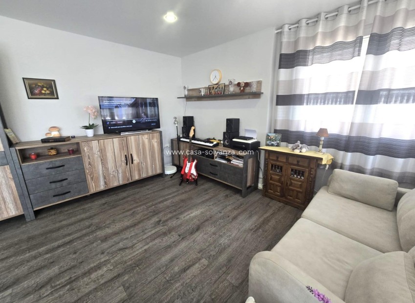 Resale - Apartment / flat - Torrevieja - Playa del Cura