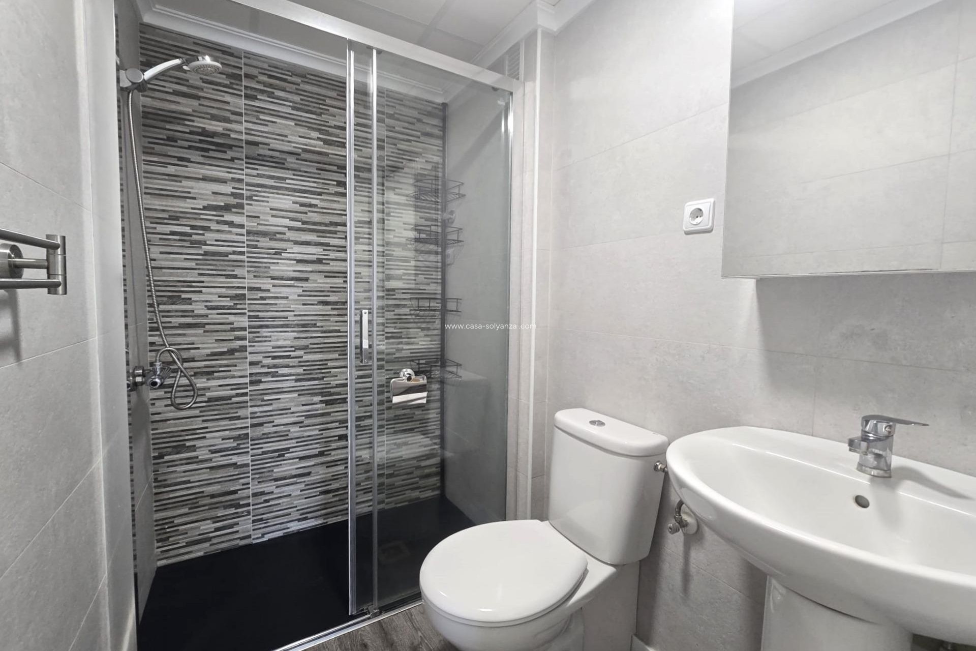 Resale - Apartment / flat - Torrevieja - Playa del Cura