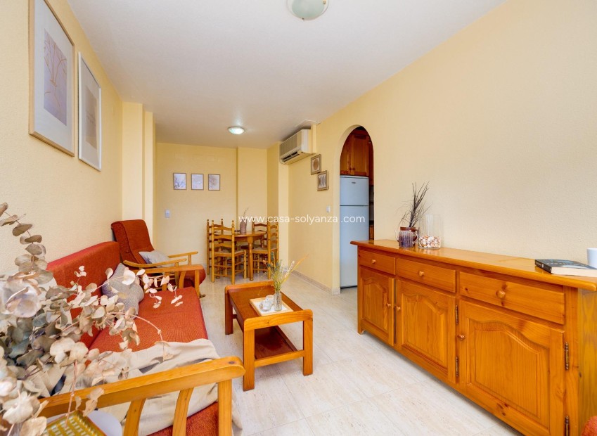 Resale - Apartment / flat - Torrevieja - Playa del Cura