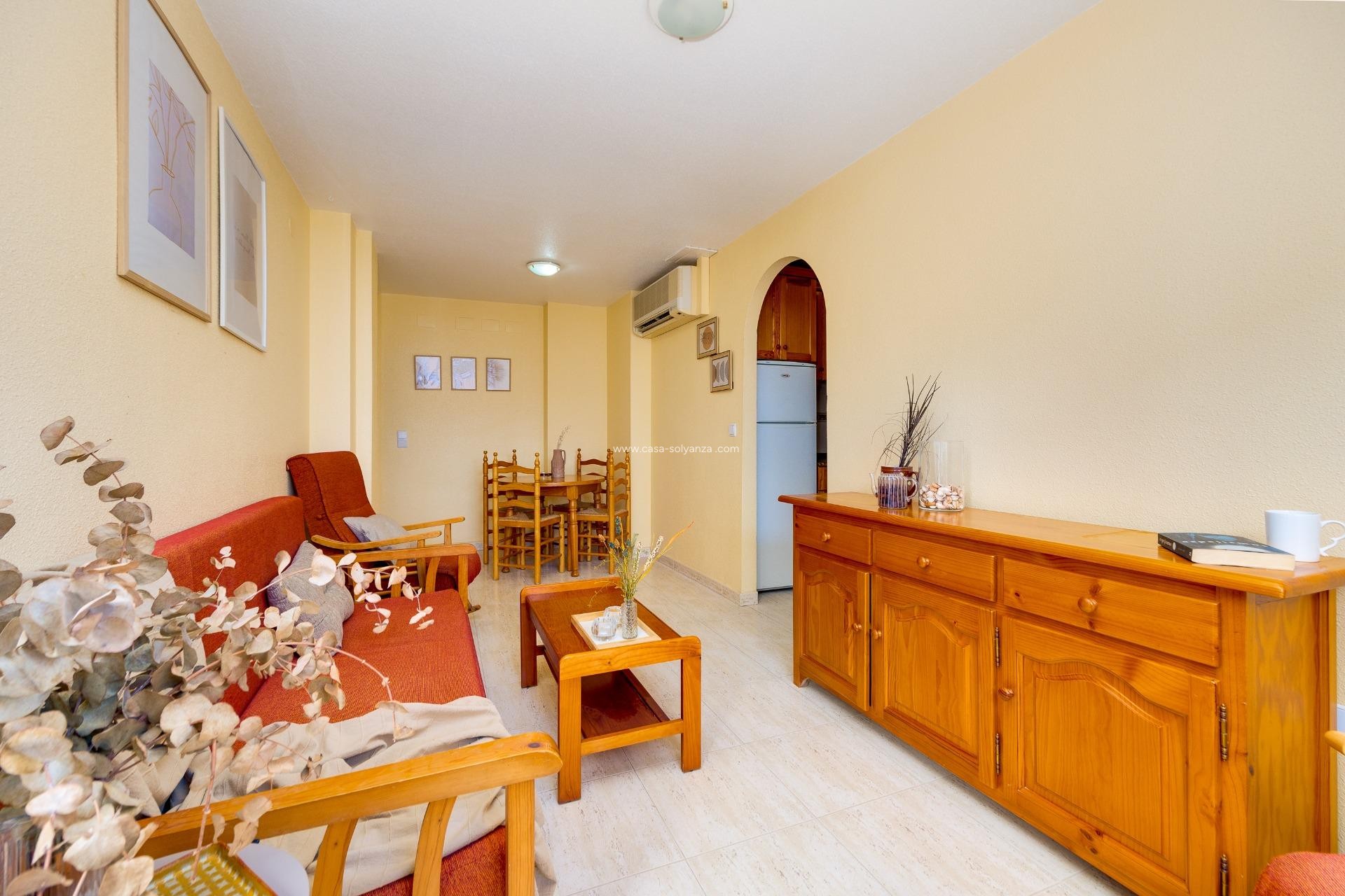 Resale - Apartment / flat - Torrevieja - Playa del Cura