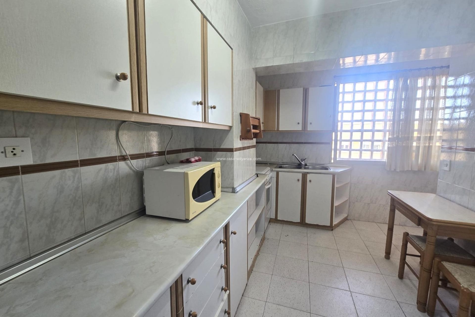 Resale - Apartment / flat - Torrevieja - Puerto Deportivo Marina Salinas