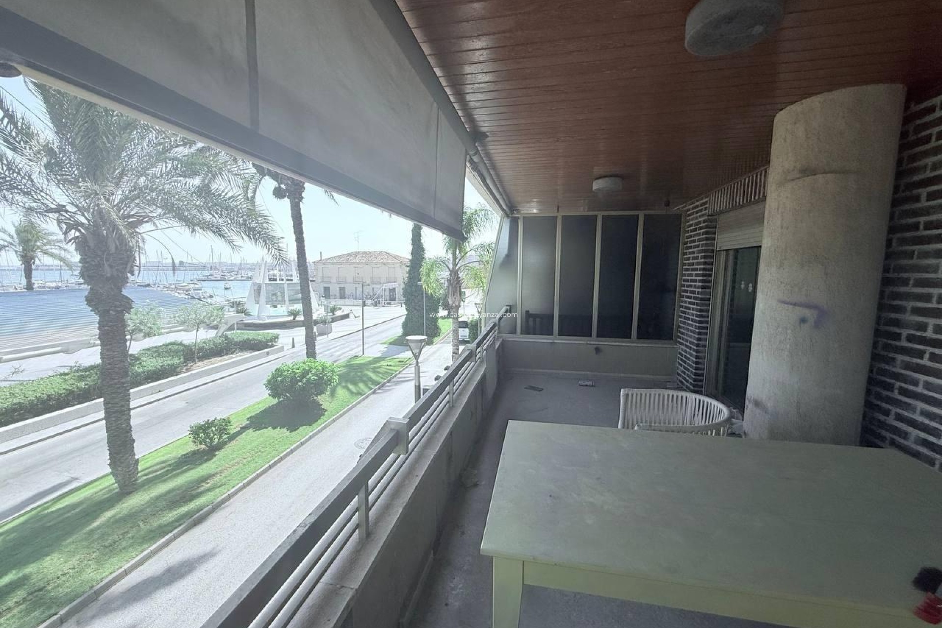 Resale - Apartment / flat - Torrevieja - Puerto