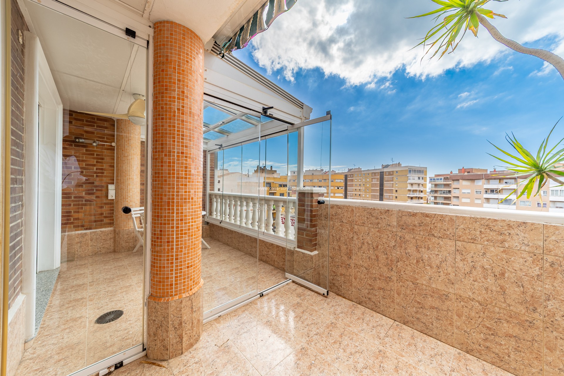 Resale - Apartment / flat - Torrevieja - Puerto