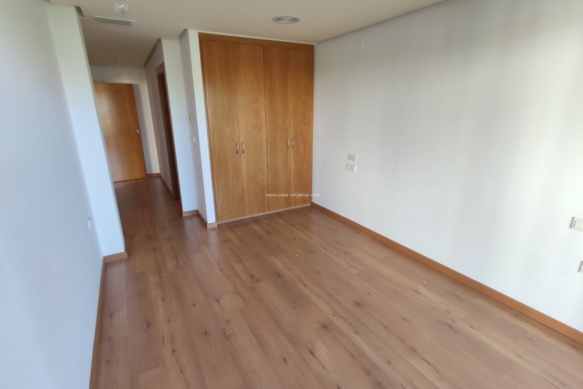 Resale - Apartment / flat - Torrevieja - Puerto
