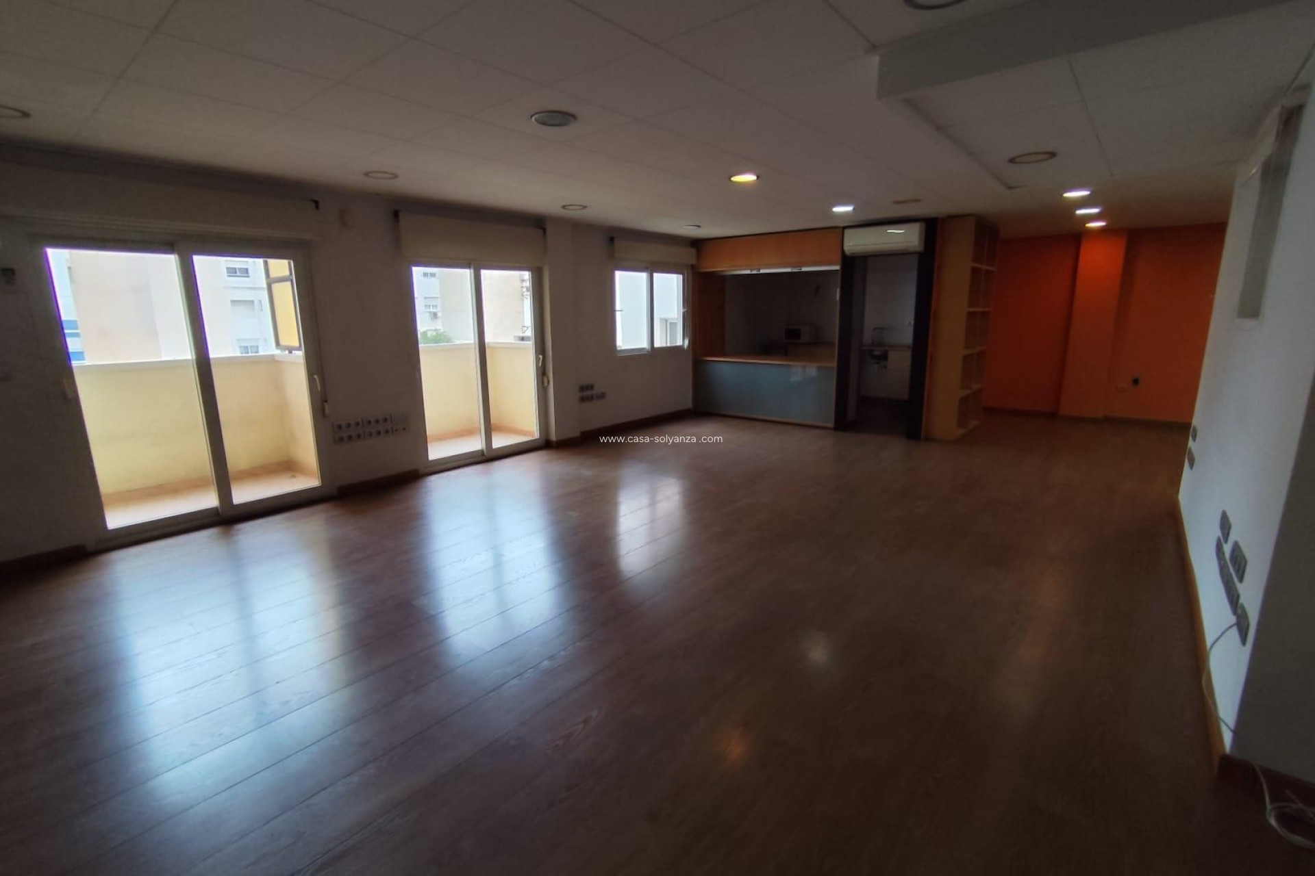 Resale - Apartment / flat - Torrevieja - Puerto
