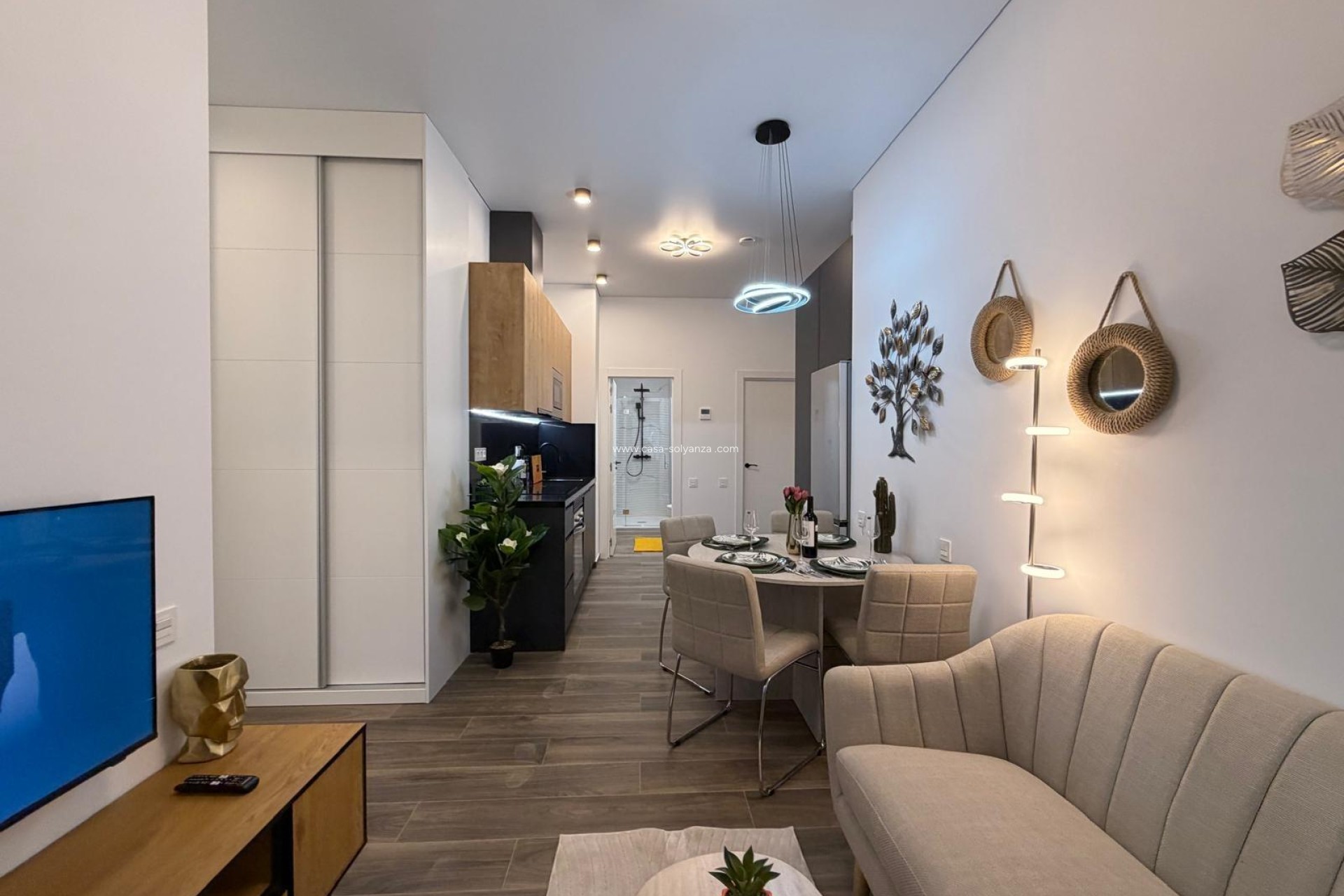 Resale - Apartment / flat - Torrevieja - Puerto