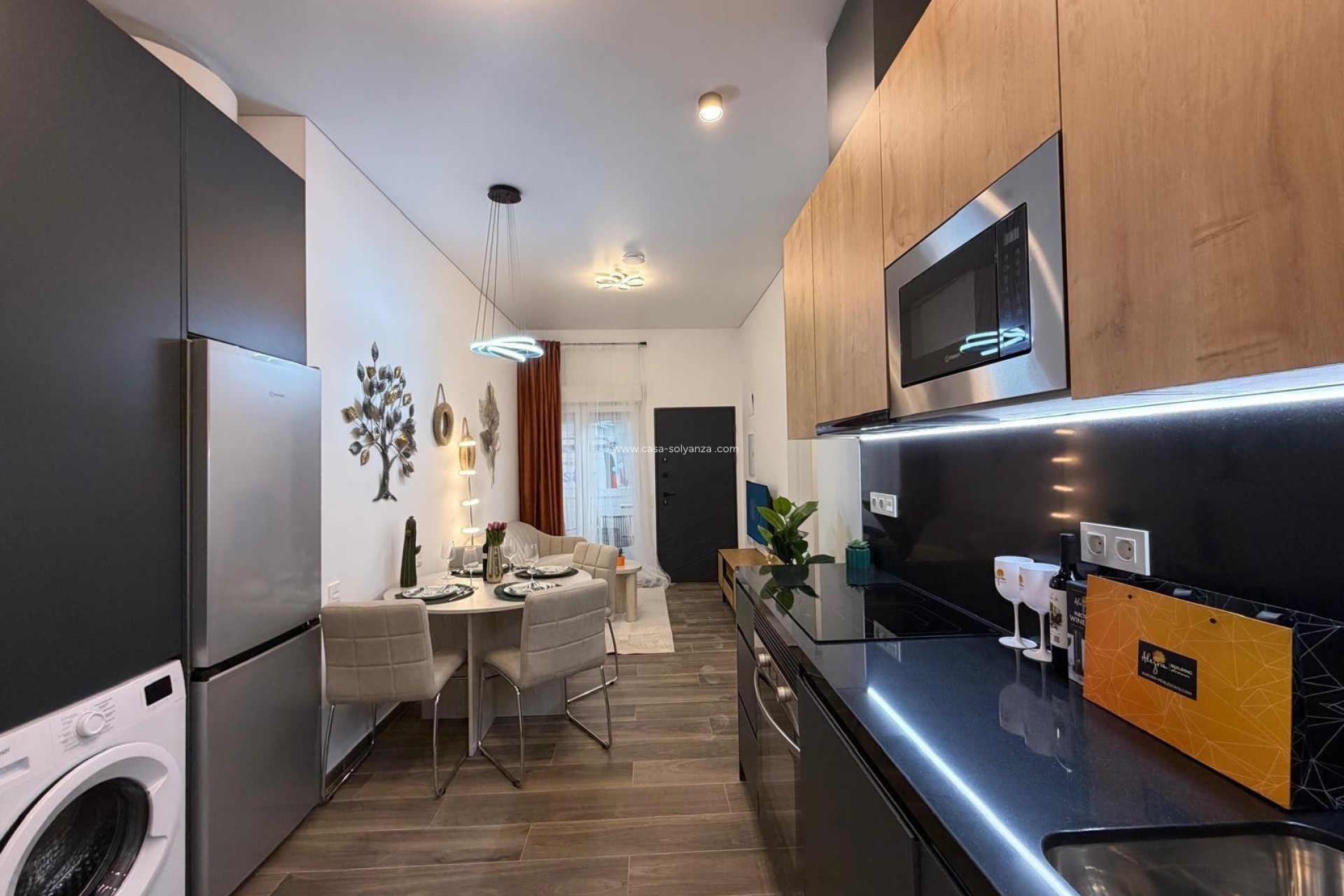 Resale - Apartment / flat - Torrevieja - Puerto