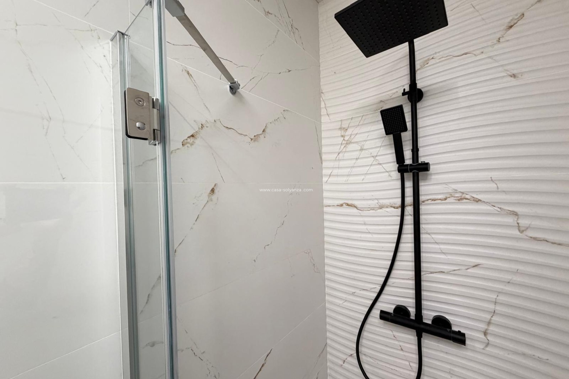 Resale - Apartment / flat - Torrevieja - Puerto