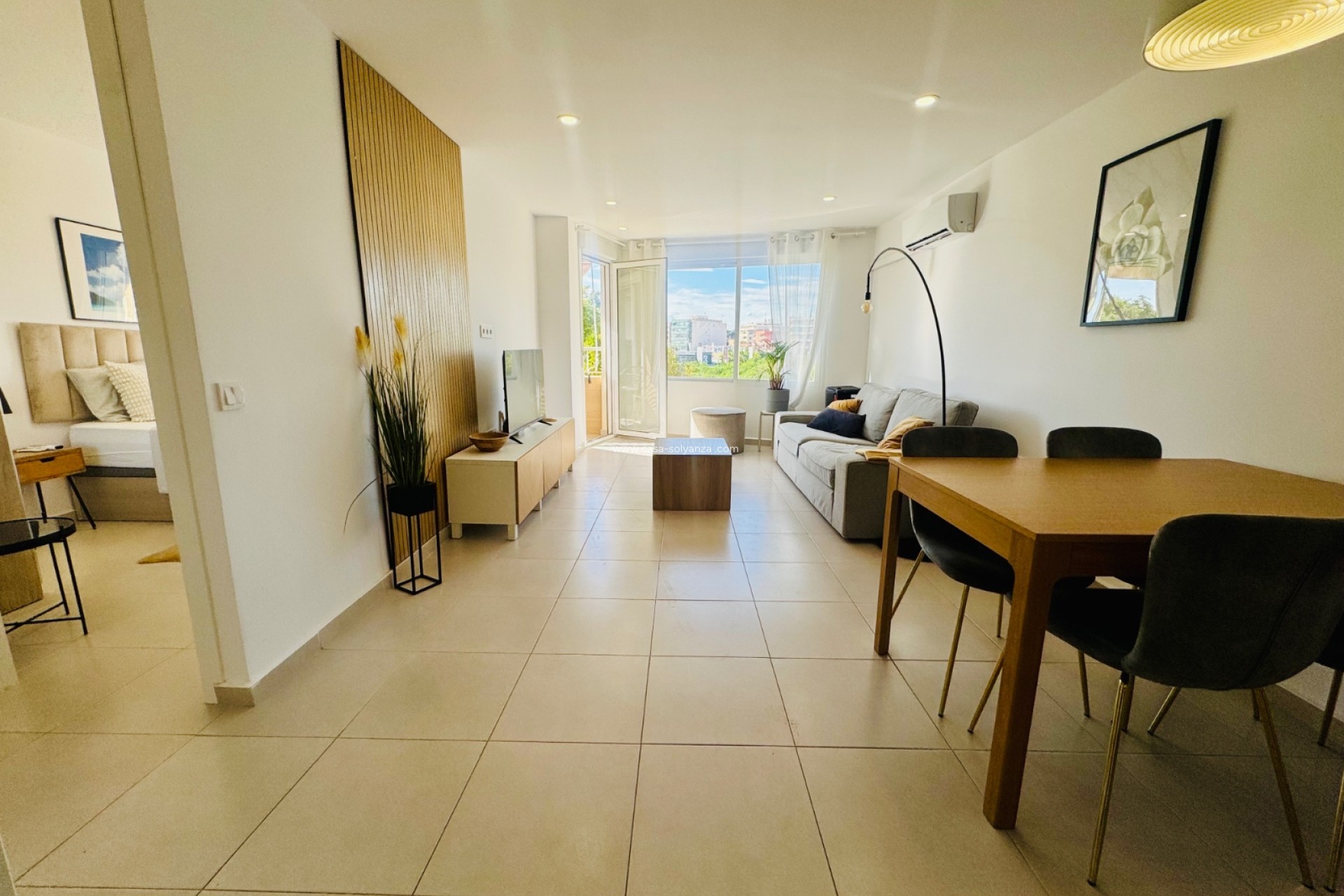 Resale - Apartment / flat - Torrevieja - Puerto