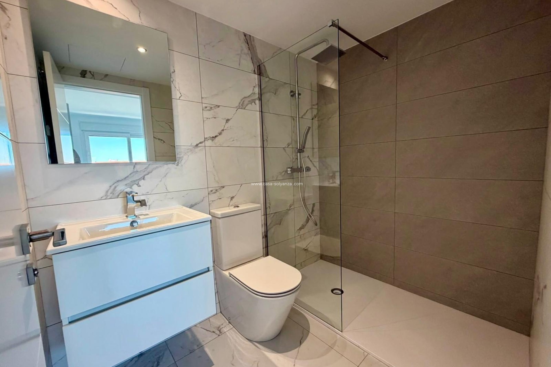 Resale - Apartment / flat - Torrevieja - Punta Prima