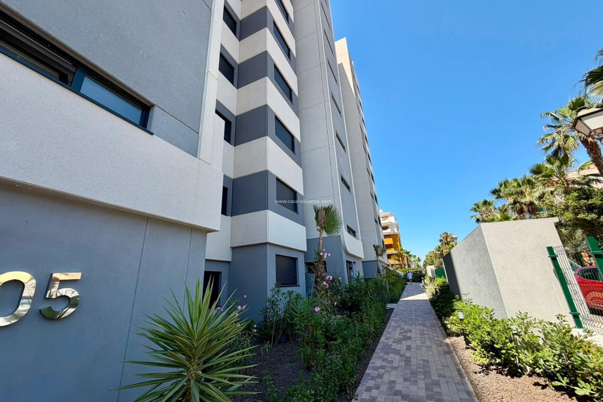 Resale - Apartment / flat - Torrevieja - Punta Prima