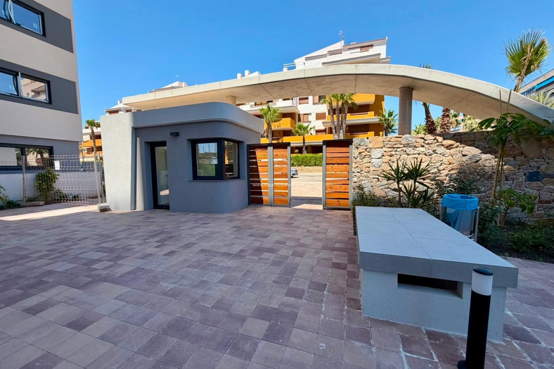 Resale - Apartment / flat - Torrevieja - Punta Prima