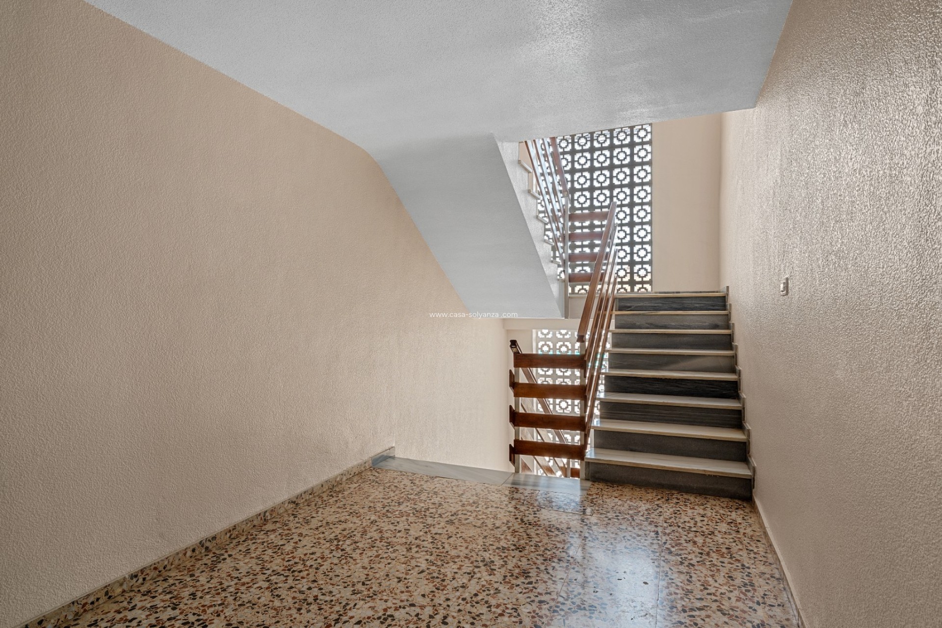 Resale - Apartment / flat - Torrevieja - Punta Prima